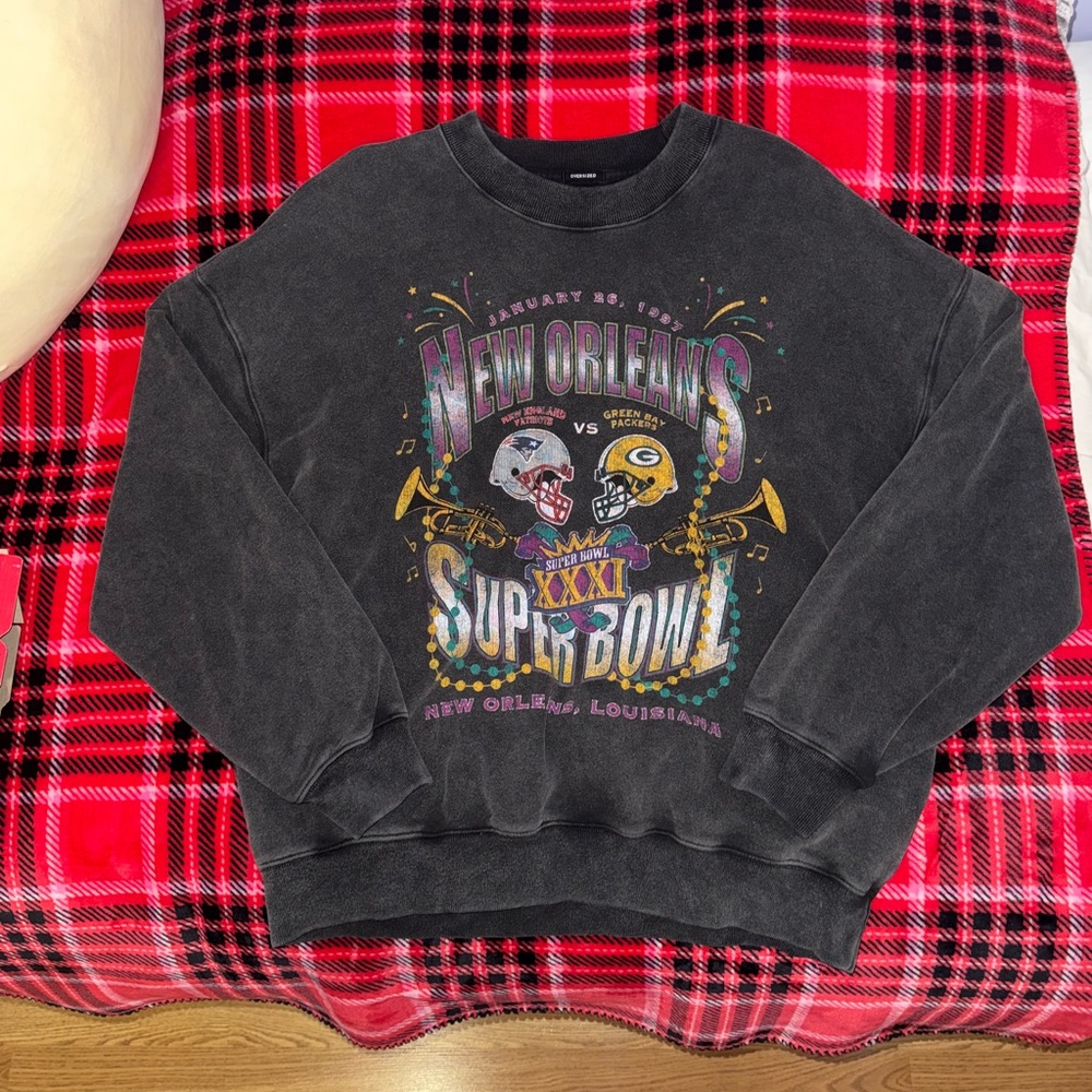 Abercrombie Super Bowl XXXI Oversized Crewneck